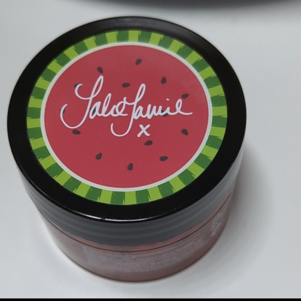 Revolution Feed your face Watermelon Mask Brand new - Picture 5 of 6